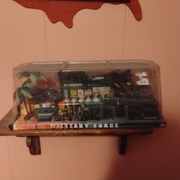 Other - Military Force Playset with Black and Green Vehicles
